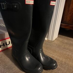 Hunter Black Women's Rain Boots